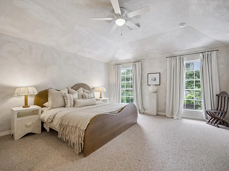 5591 Beverlyhill St — Photo 12
