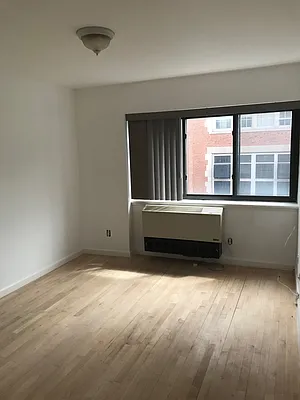 Rented by Cherny Properties, Inc. | media 8