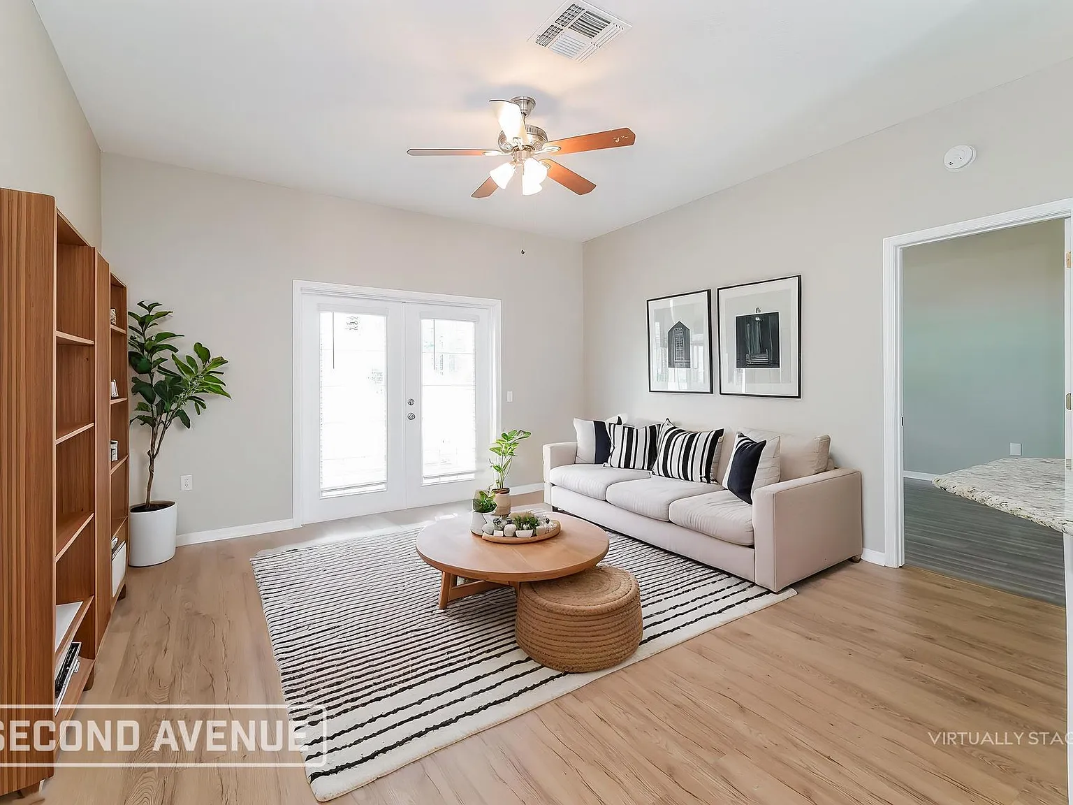 3 bed, 2.0 bath, 1296 sqft, $1,687 — Photo 3