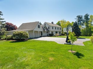 5 Putney Rd, Bow, NH 03304