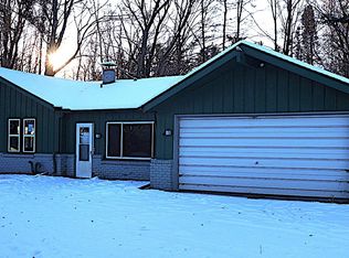 25865 Forestview Dr, Southfield, MI 48033