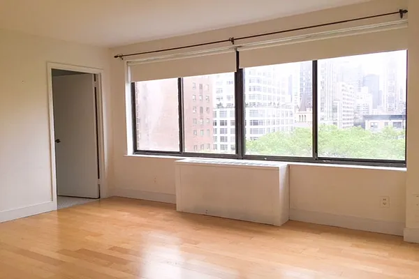 Rented by Compass | media 18