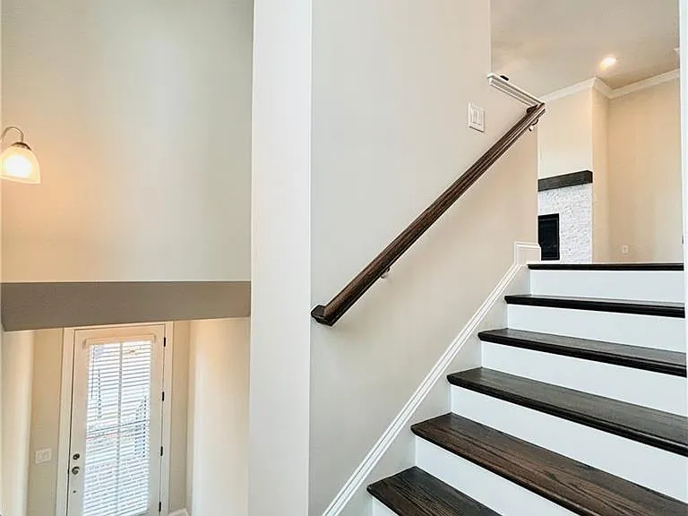 657 Summit Hill Way — Photo 5