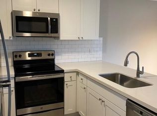10132 NE 64th St APT 5, Kirkland, WA 98033