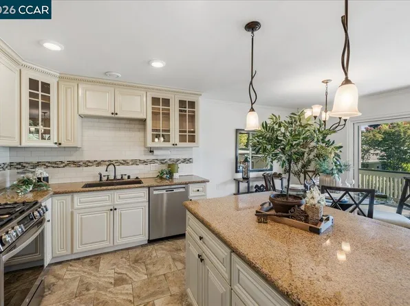 2301 Pine Knoll Dr Unit 6, Walnut Creek, CA 94595
