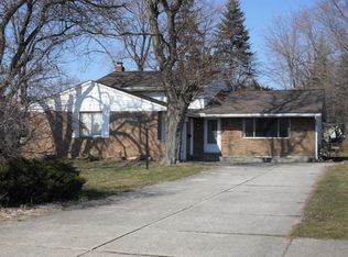 25036 Arlington Ln, North Olmsted, OH 44070