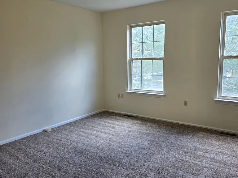 13 Farland Way — Photo 8