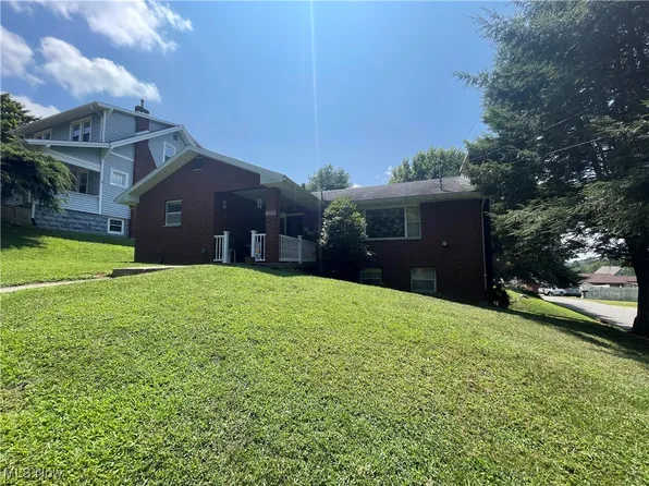 1200 40th St, Parkersburg, WV 26104