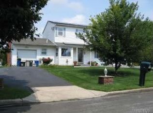 59 Corbin Ave, East Patchogue, NY 11772
