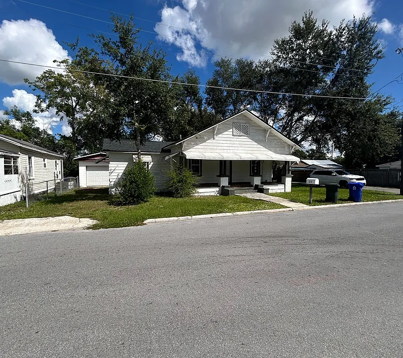 315 Emma St