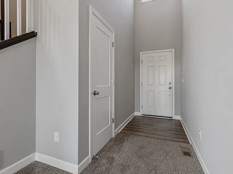 7285 Alvarado Ln N — Photo 5