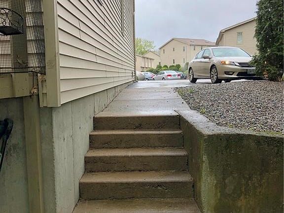 5th image of 200 Cannon St APT 158