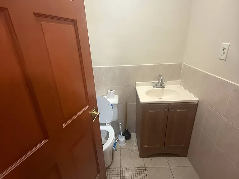 193-07 Linden Blvd #1 — Photo 10