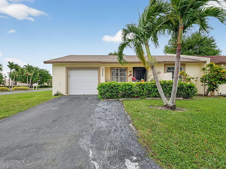 5299 Copperleaf Cir — Photo 1