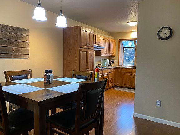 3rd image of 2310 Rehberg Ln