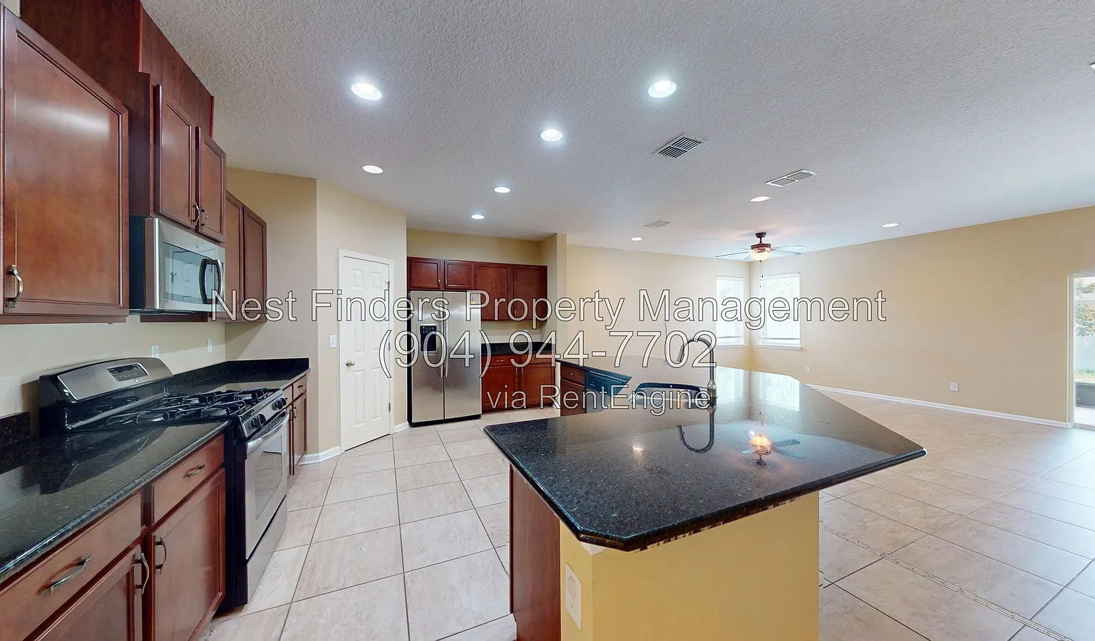 4 bed, 2.5 bath, 2410 sqft, $3,425 — Photo 1