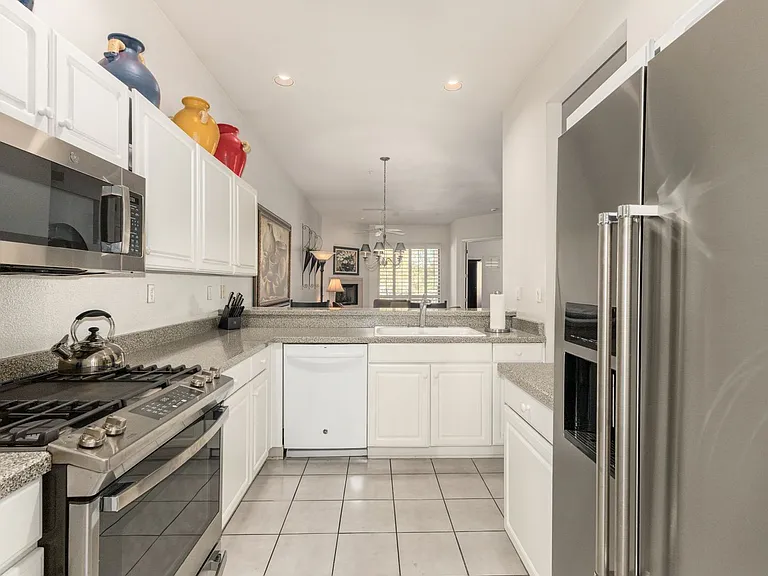 8270 N Hayden Rd #2043 — Photo 10