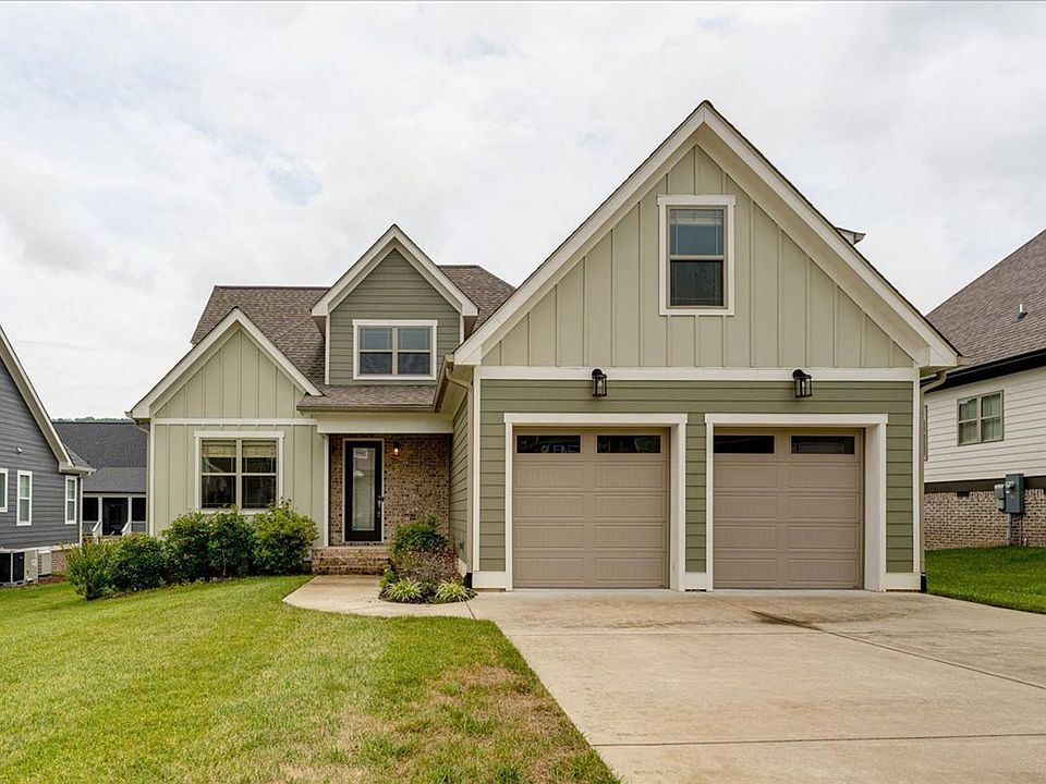 1st image of 2318 Large Oak Dr