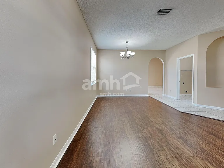443 Sand Ridge Dr — Photo 7