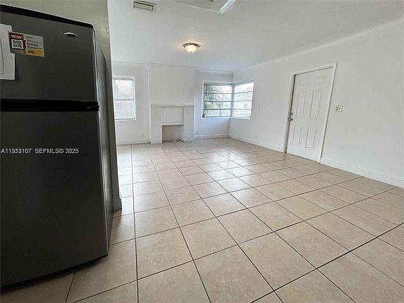 3rd image of 701 NE 86th St #1
