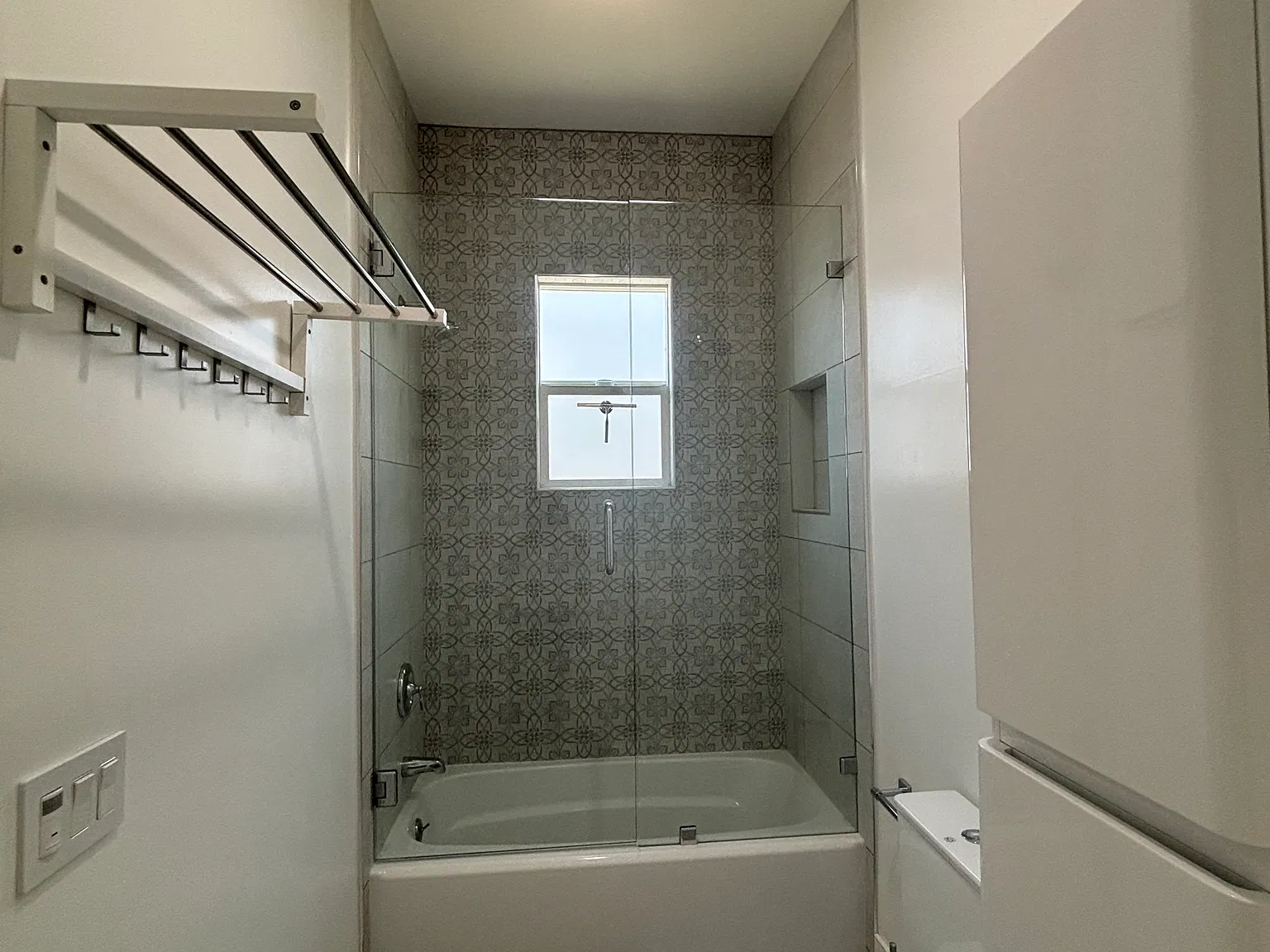 1 bed, 200 sqft, $1,350 — Photo 2