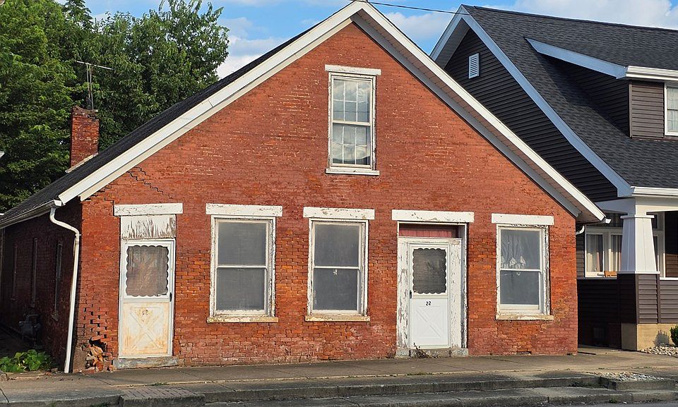 2nd image of 22 N Main St