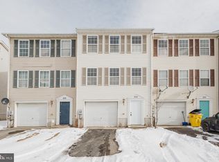 204 Topaz Ln, Inwood, WV