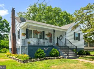 240 W Linwood Ave, Maple Shade, NJ 08052