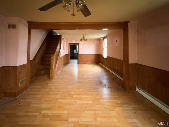 3rd image of 624 Washington Ave