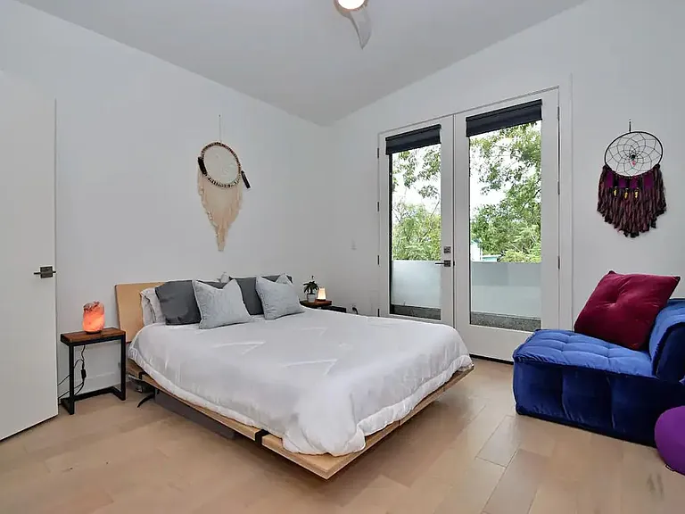 1301 Luna St #2 — Photo 10