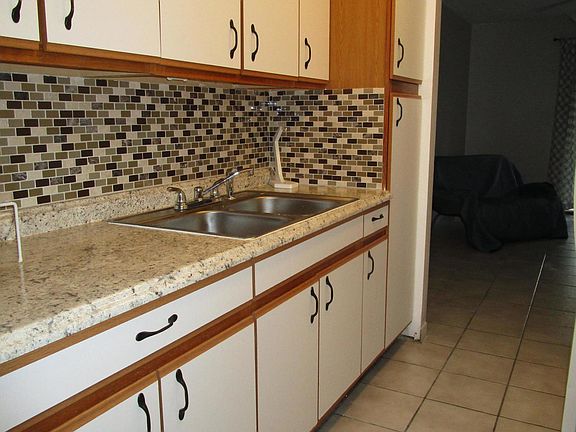 5th image of 4018 Mount Vernon Ave #4018