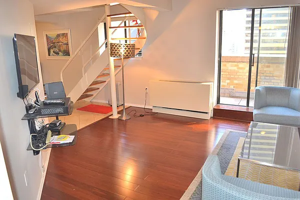 Rented by Urban Living | media 36