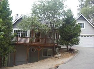 28915 Potomac Dr, Lake Arrowhead, CA 92352
