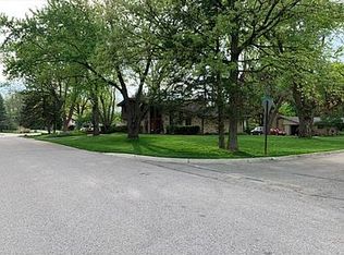 30050 Minglewood Ln, Farmington Hills, MI