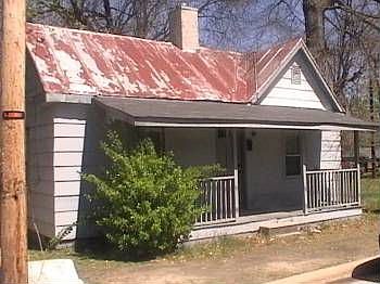 2nd image of 611 Viola St