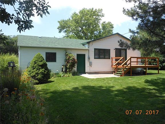 4th image of 2315 Meadowood St