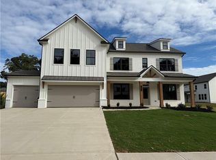 435 Winding Rose Dr, Hoschton, GA 30548