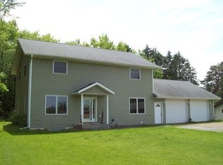 612 E Maple St, Withee, WI 54498