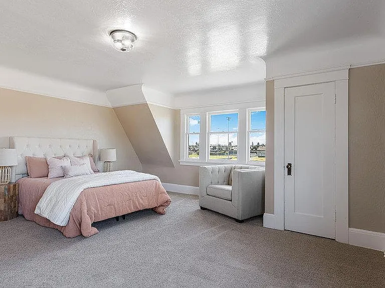 HUGE upstairs bedroom