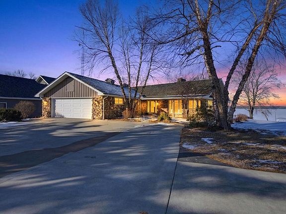 3rd image of W2932 Kahl Road