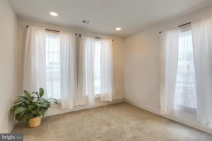 3122 Bullfinch Ln — Photo 5