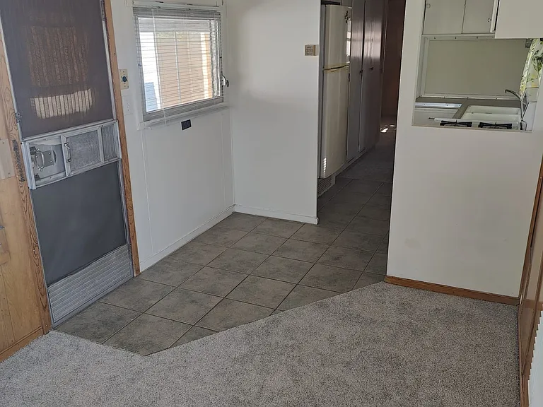 1659 W Wetmore Rd #2 — Photo 7