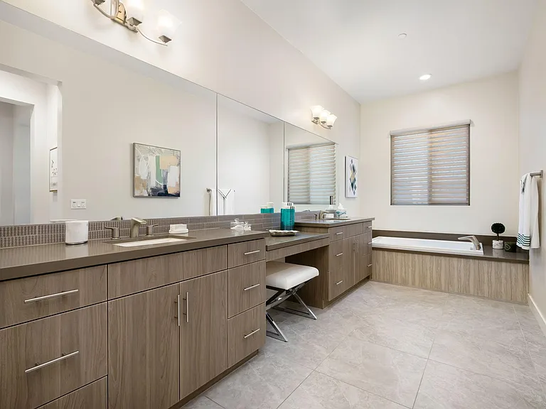 502 Retreat Cir — Photo 26