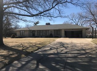 2037 Huntington Rd, Emporia, KS 66801