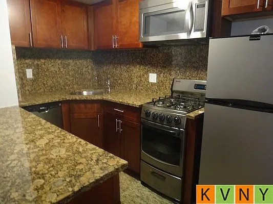 Rented by KVNY Soho | media 20