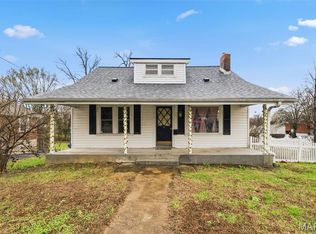9726 Lackland Rd, Saint Louis, MO