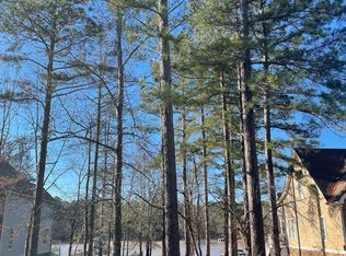 227 Arsenal Dr, Ninety Six, SC 29666