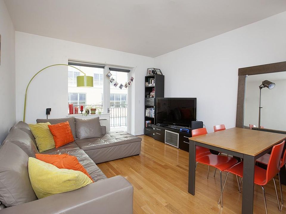 1st image of 4126 27th St APT 9E