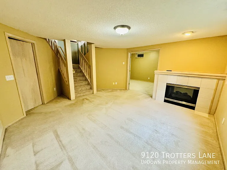 9120 Trotters Ln — Photo 42