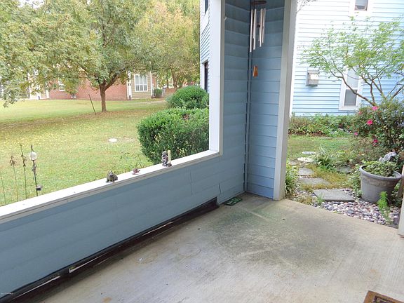 5th image of 120 Breezewood Drive #B